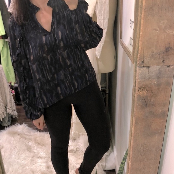 Evereve boho top size medium - Picture 2 of 7